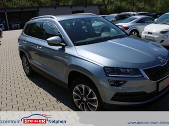 Fahrzeug SKODA Karoq undefined
