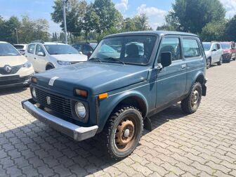 Fahrzeug LADA Niva undefined