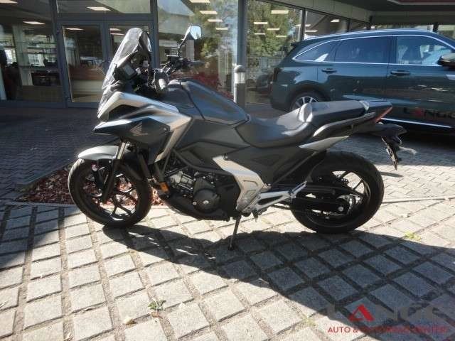 Honda SONSTIGE NC750XDP ED RH09 DCT-Version