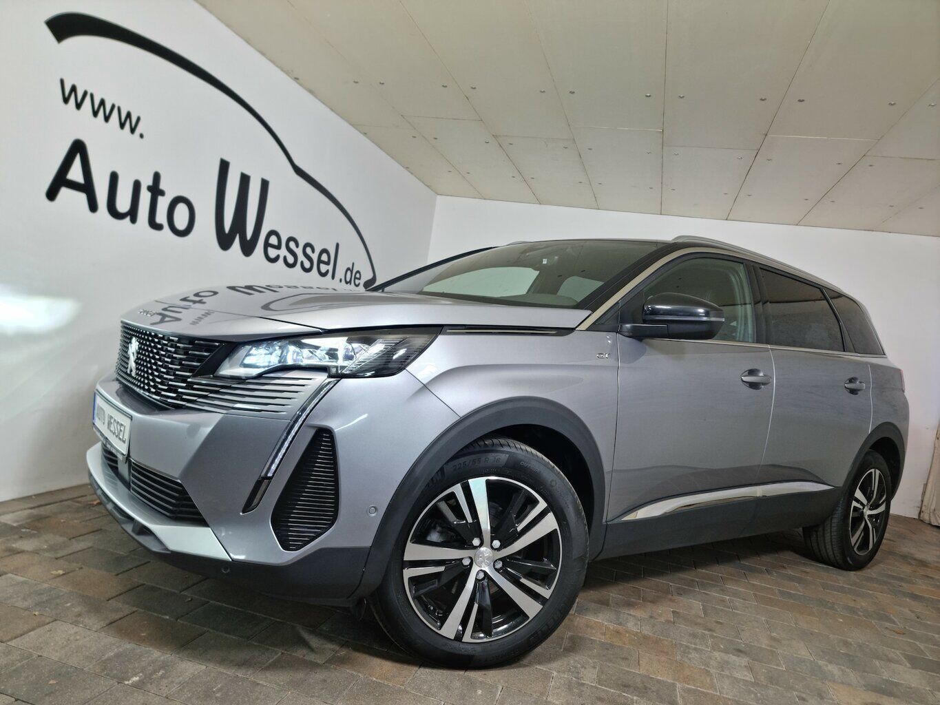 PEUGEOT 5008 GT LED APP SHZ Kamera Digital Night Vision