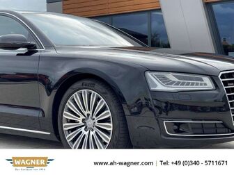 Fahrzeug AUDI A8 undefined