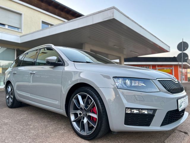 Skoda Octavia Combi RS Navi Leder Bi-Xenon Panora. AHK