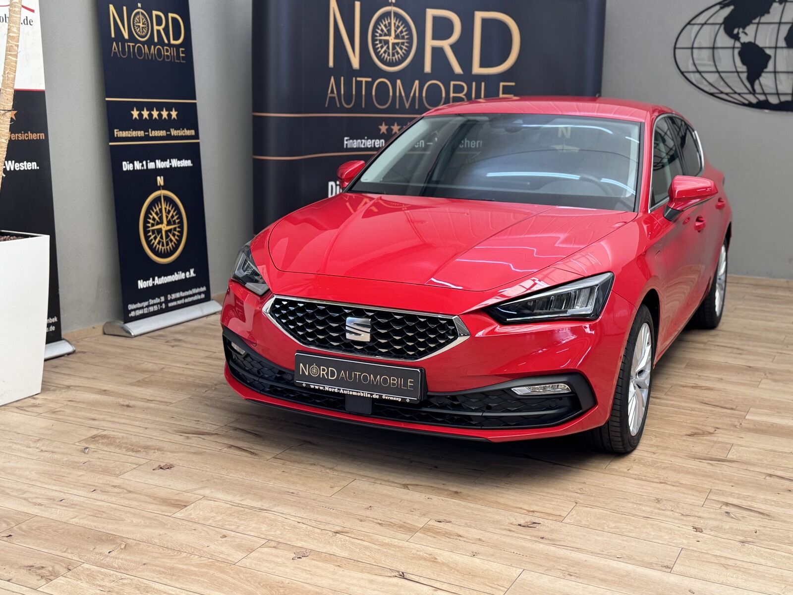 Seat Leon Xcellence 1.4 e-HYBRID *LED*NAVI*ACC*KEYLES