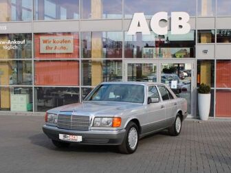 Fahrzeug MERCEDES-BENZ 300 undefined