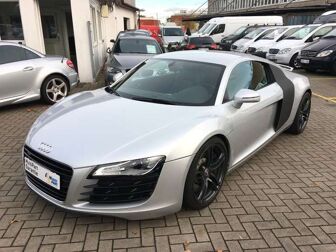 Fahrzeug AUDI R8 undefined