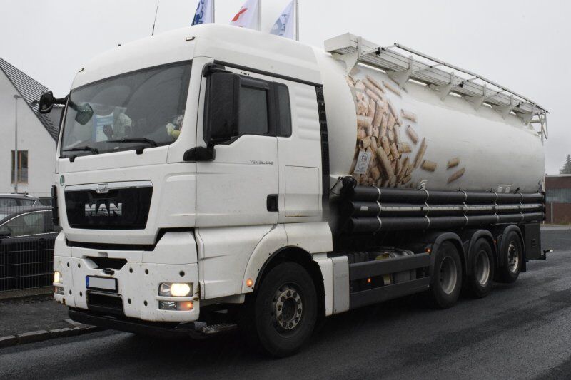 MAN TGX 35.440 Pellets Silo L&F Aufbau