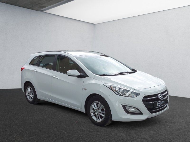 Hyundai i30 CW 1,4 Classic blue