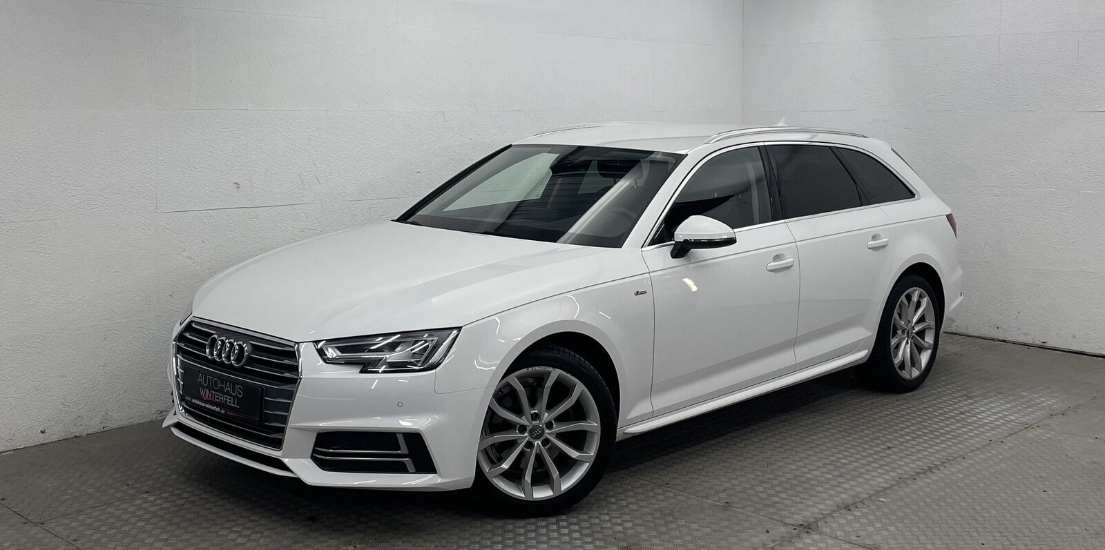 AUDI A4 Avant 1.4 TFSI S line LED+NAVI+PDC+TEMPOMAT+