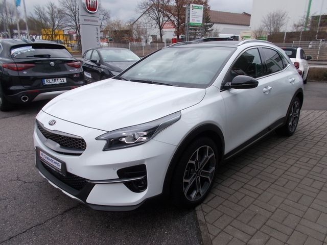Kia XCeed 1.6 T-GDI Platinum + Panoramadach