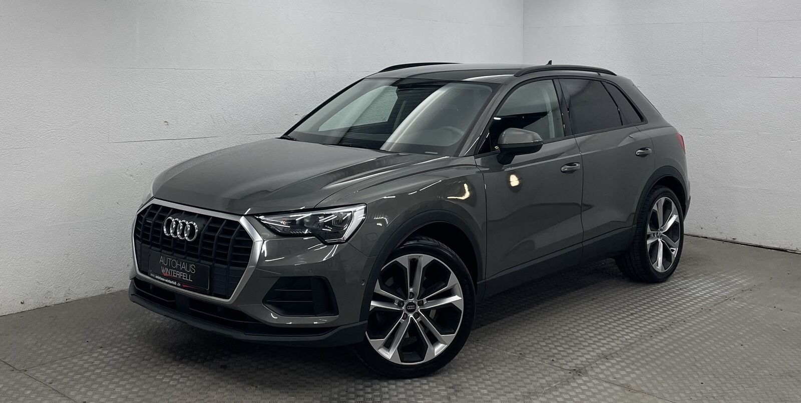 AUDI Q3 40 TFSI qu S line 20Z STANDHZG+360+VIRTUAL+