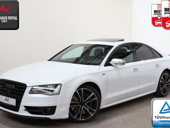Fahrzeug AUDI S8 undefined
