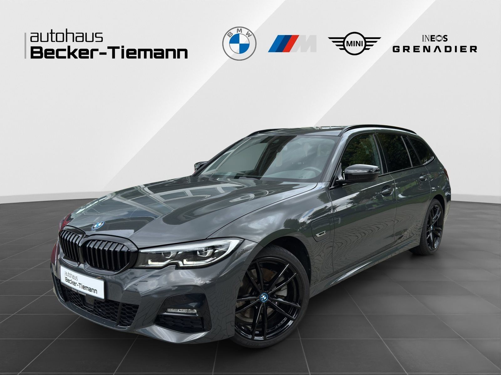 BMW 320e xDrive Touring 19 / M Paket / AHK / DrivAss