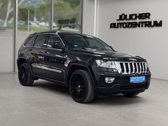 Jeep Grand Cherokee 3.6 V6 Laredo Aut., Wenig Km