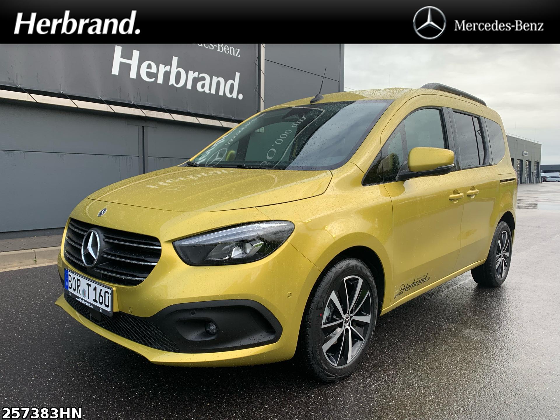MERCEDES-BENZ T-Klasse PRO. **LED*AUTOMATIK*NAVI*LEDER*KAMERA**