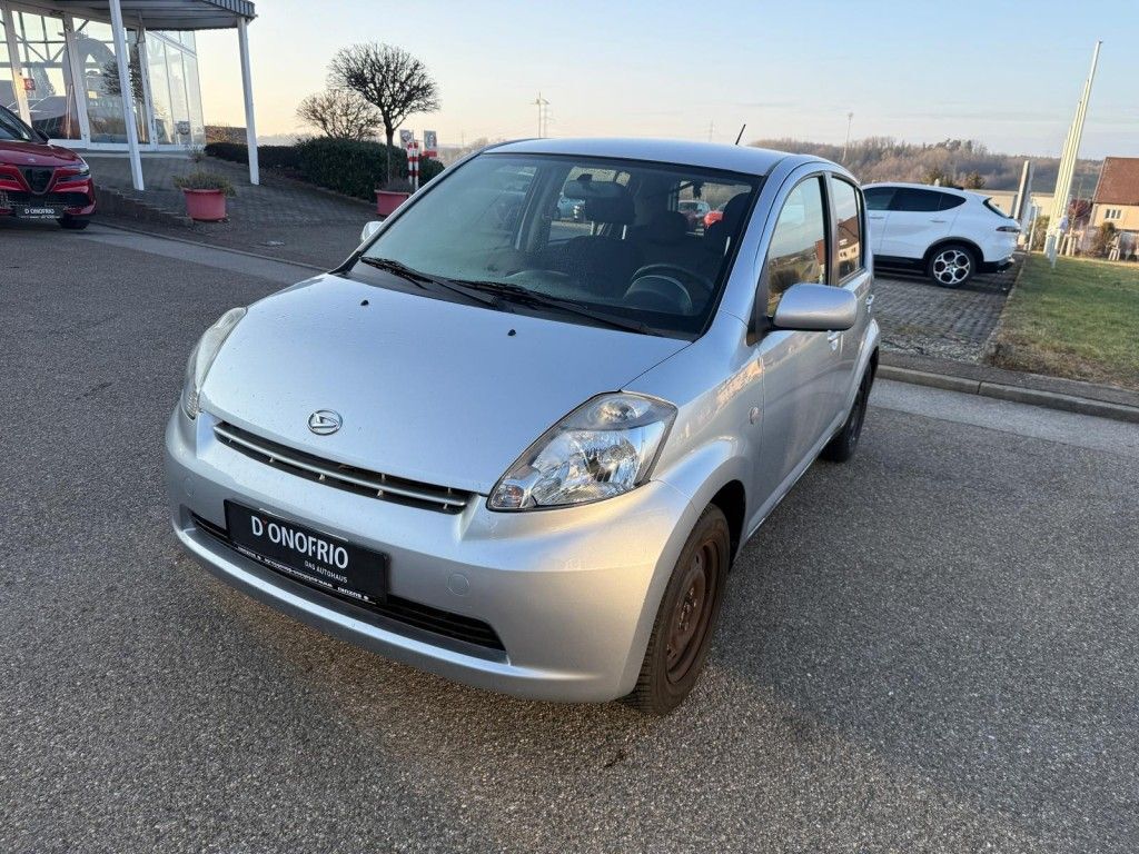 DAIHATSU Sirion 1.0