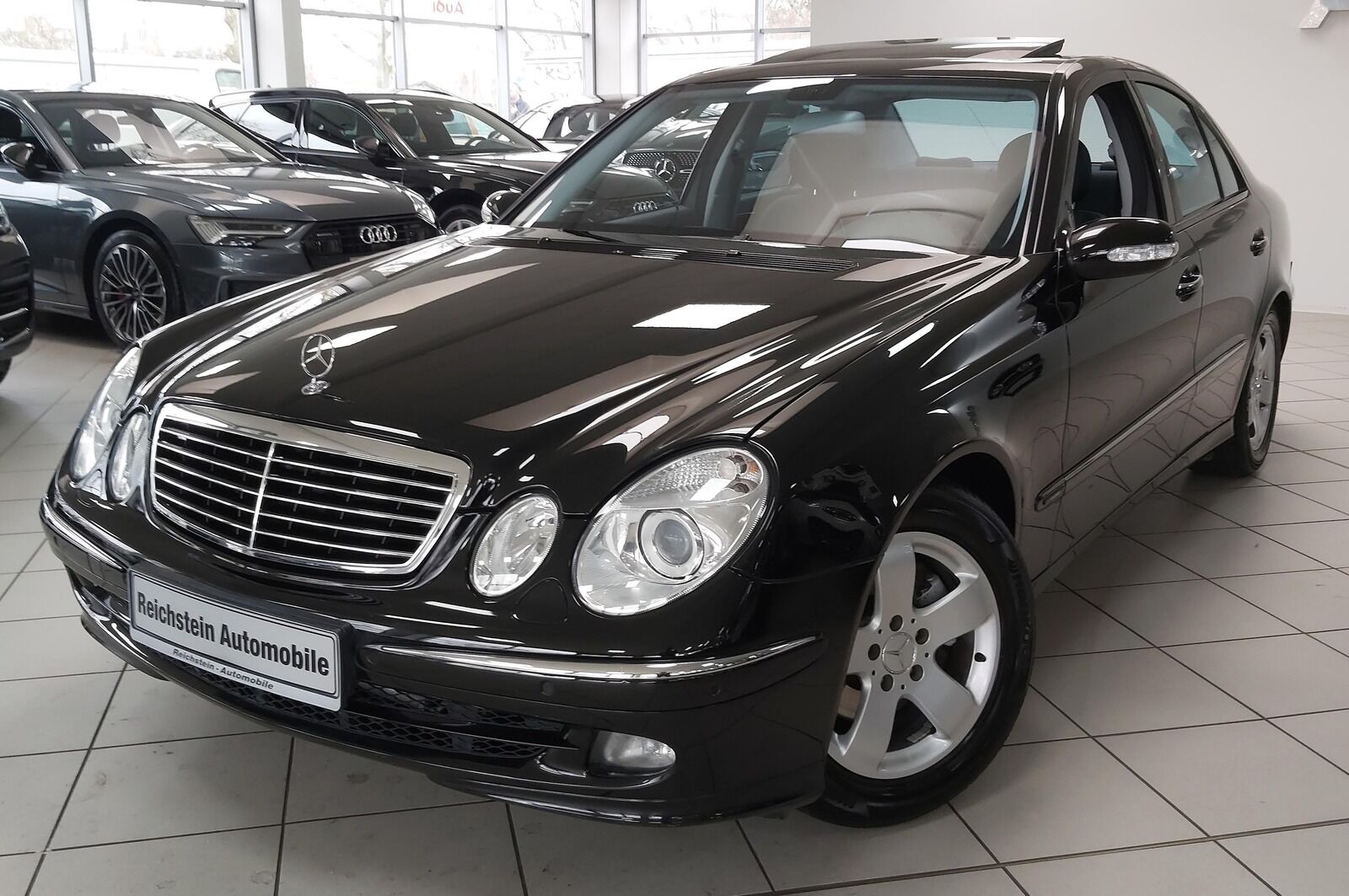 Mercedes-Benz E 280 AVANTGARDE COMAND 2 HAND MEMORY AHK XENON