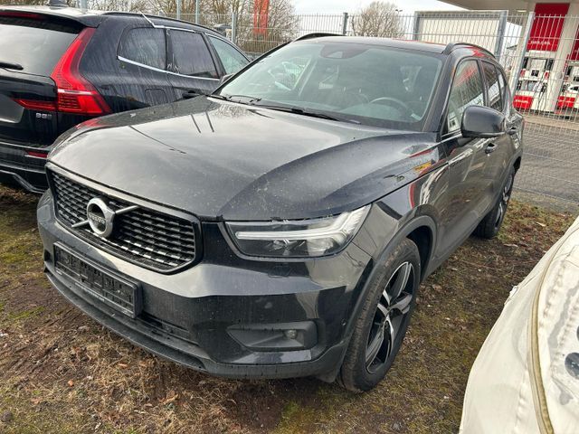 Volvo XC40 R Design AWD+NAVI+360°+AHK+STANDH.+PANO+LED