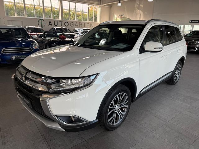 Mitsubishi Outlander Plus 4WD*Navi&Kamera*AHK*7-Sitz