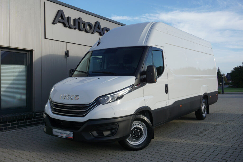 IVECO Daily 35S18 L4H3 18m³+AHK+ACC+LED+NAVI+KAMERA