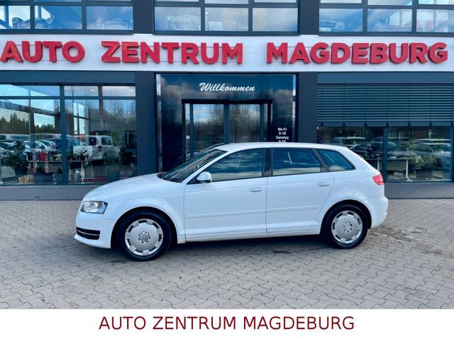 Audi A3 Sportback 1.2 TFSI Attraction,Automatik,PDC