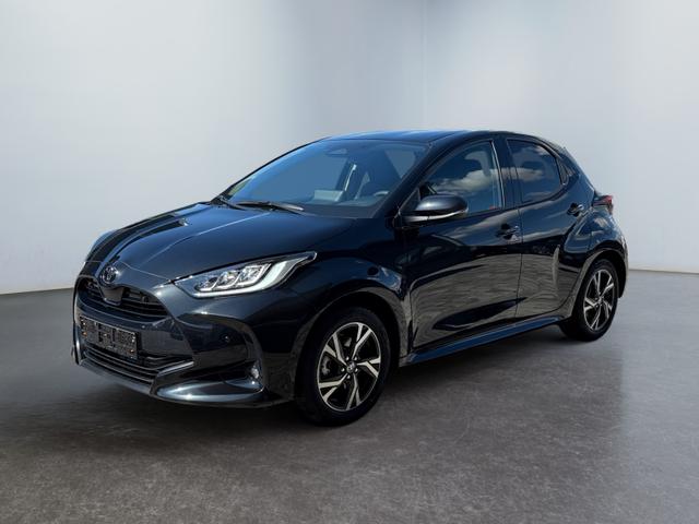 Toyota Yaris 1,5 CVT Hybrid Style ACC PDC Kam Spurh ...