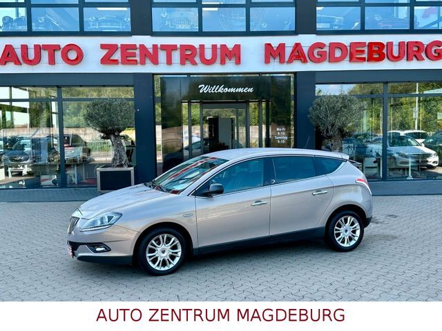 Lancia Delta Oro 1.4 *2.HAND*ALCANTARA*PDC*SITZHEIZUNG*