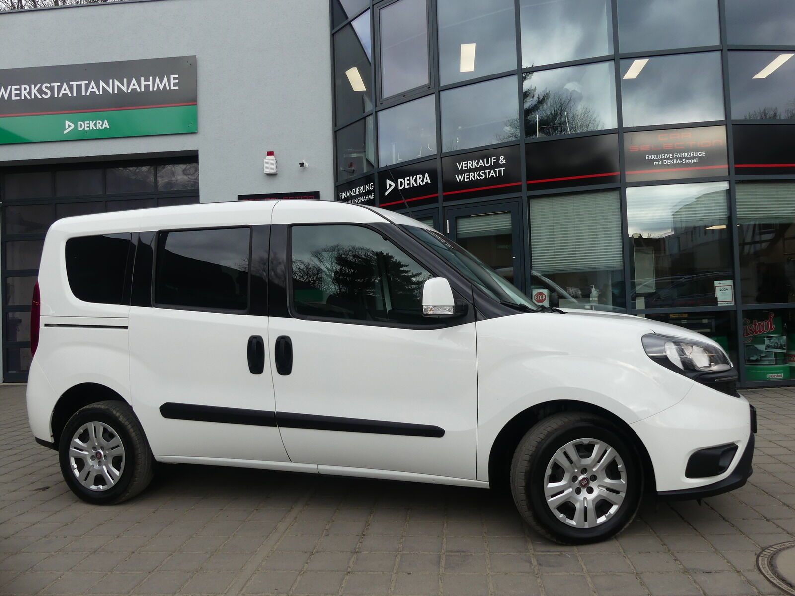 Fiat Doblo 1.6 JTDM SX Kombi LKWZUL/KLIMA/TEMP/PDC