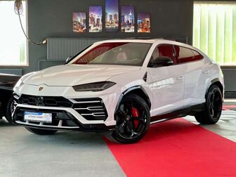 Fahrzeug LAMBORGHINI Urus undefined
