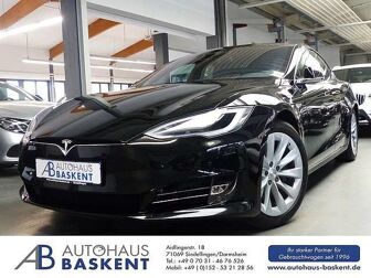 Fahrzeug TESLA Model S undefined