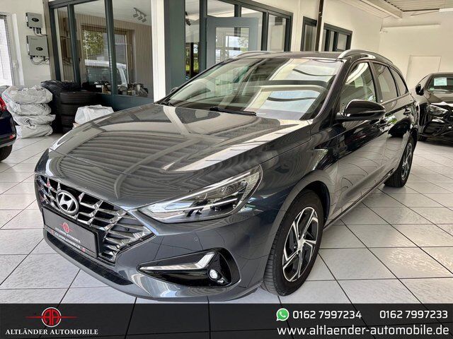 Hyundai i30 cw 1.6CRDi Intro Edition LED*Navi*Digitacho