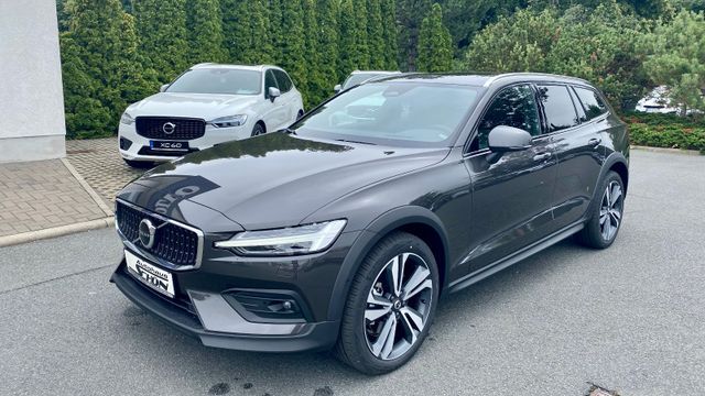 Volvo V60 Cross Country Ultimate B4 D AWD 8-Gang