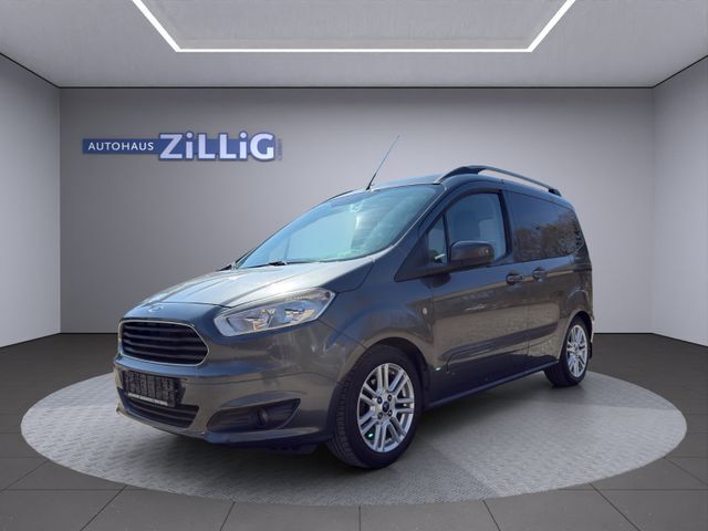 Ford Tourneo Courier Titanium
