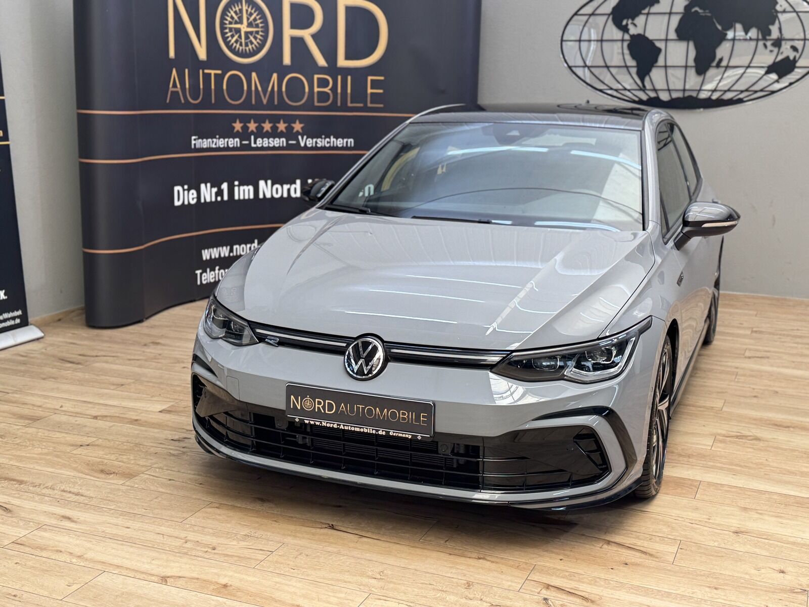 VW Golf R-Line Black Style 1.5 eTSI DSG Pano/Kamera