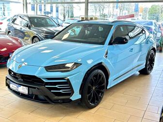 Fahrzeug LAMBORGHINI Urus undefined