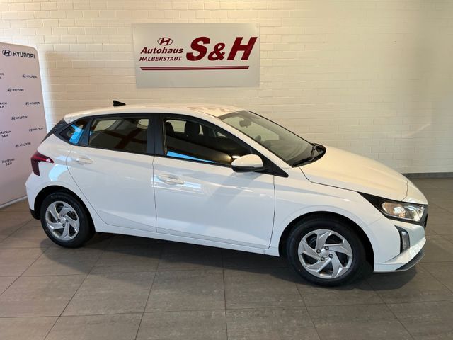 Hyundai i20 1,2Select NAVI PDCh Tempo AC DAB+ Bluetooth