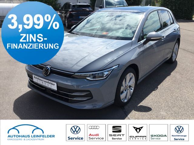 VW Golf 1.5 eTSI DSG Style+Pano+AHK+LED+17"+Navi