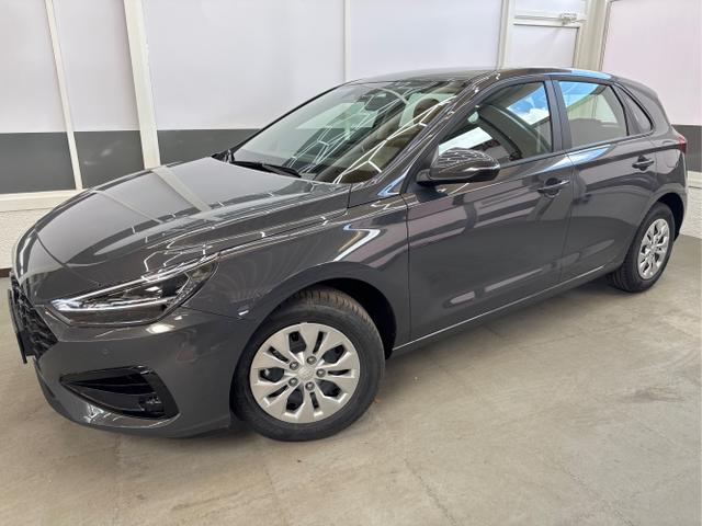 Hyundai i30 STYLE NAVI LED RFK PDC 1.5 MPI 70,6kW96PS...