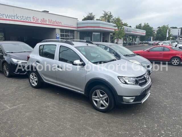 Dacia Sandero Stepway TCe 90 Ambiance - Navi, SZ, BT,