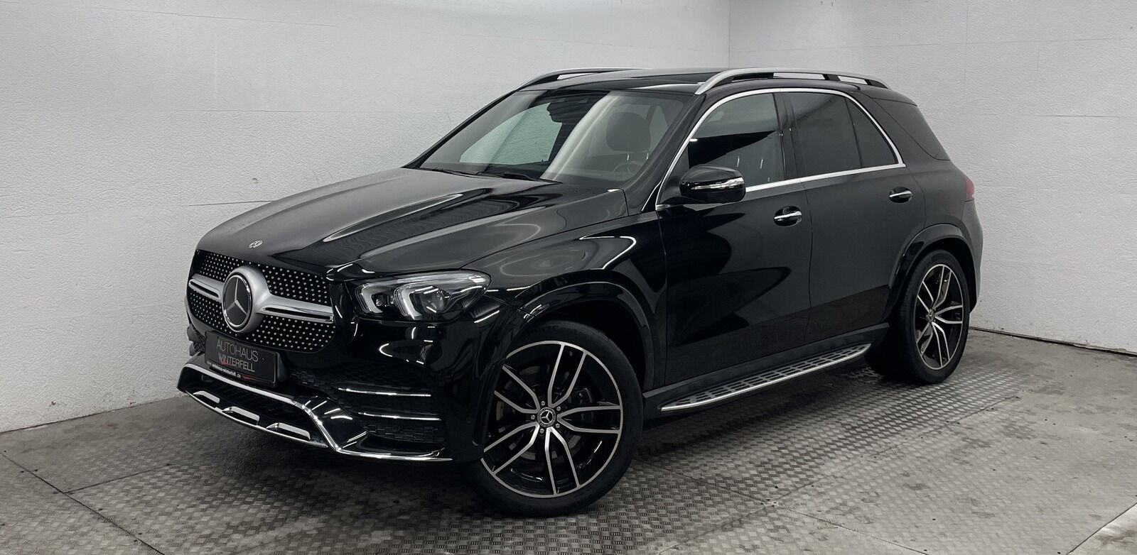 MERCEDES-BENZ GLE 400 d 4M AMG 7-SITZER+PANO+AHK+22Z+LUFT+MEMO