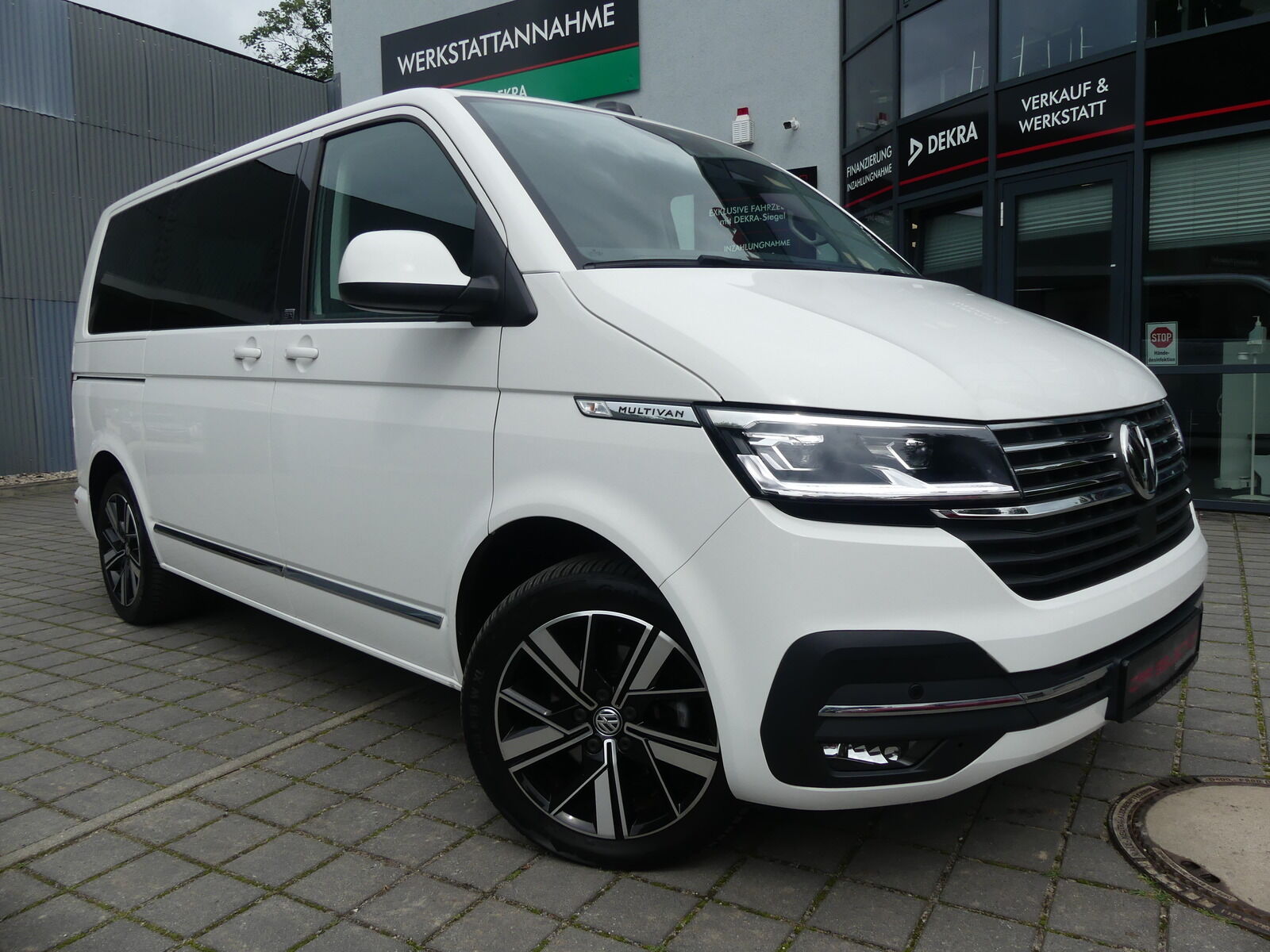 VW T6.1 Multivan 2.0 TDI Generation E-TÜREN/AHK/ACC