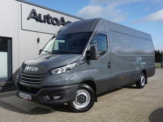 Fahrzeug IVECO Daily undefined