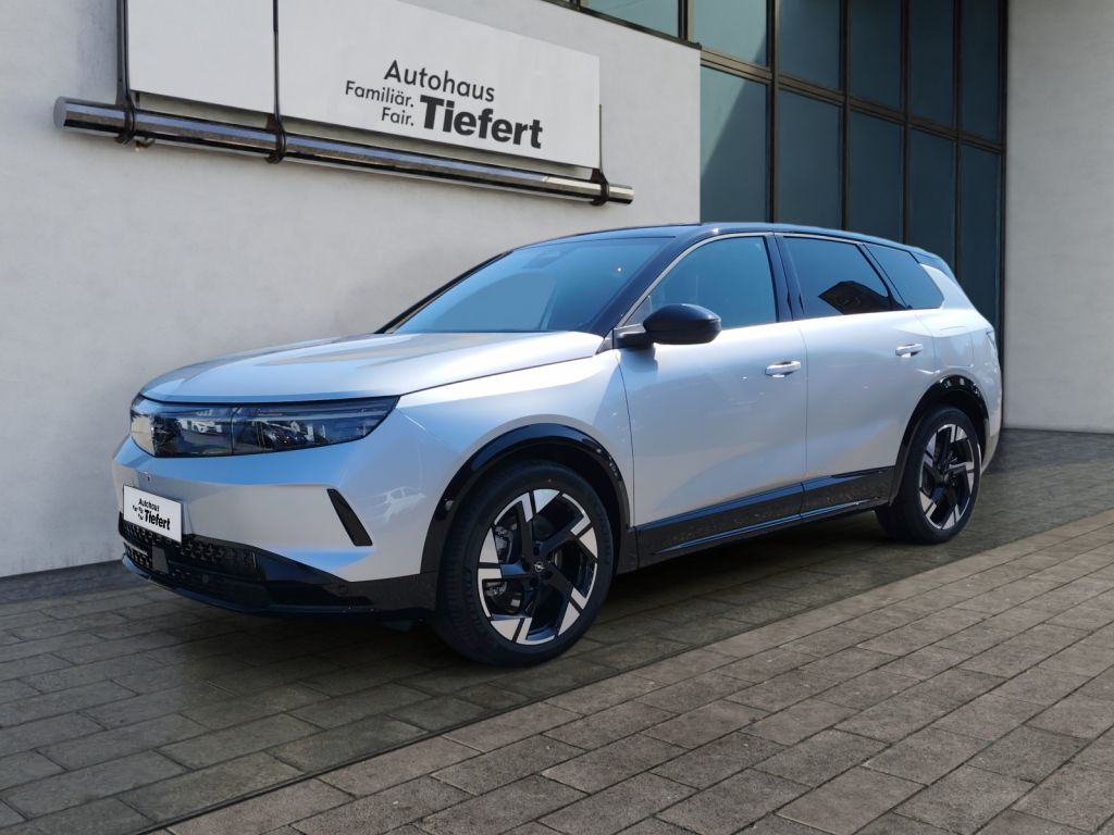 Opel Grandland Electric 82kWh GS // Leder