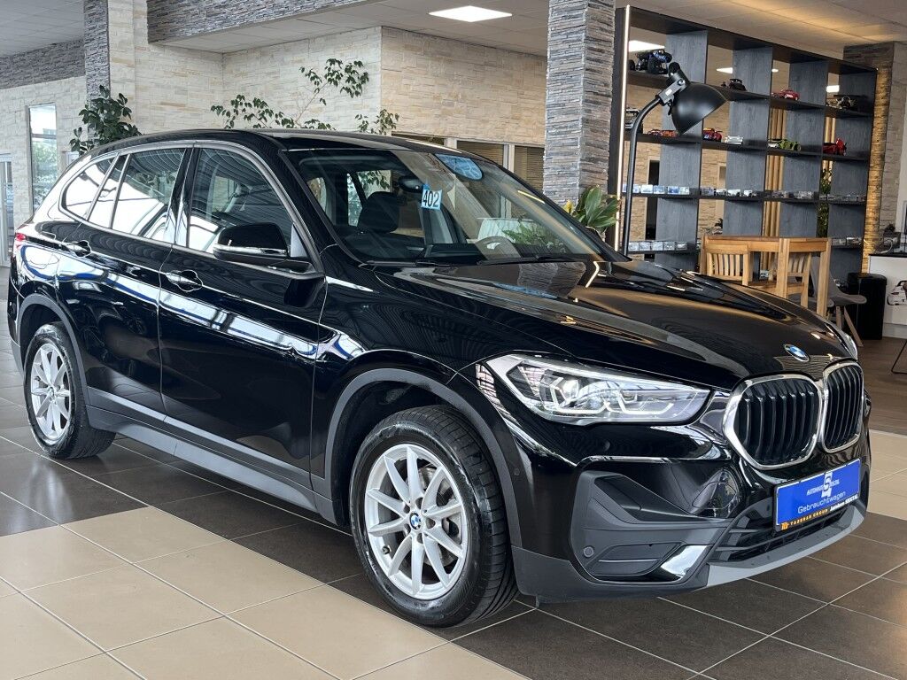 BMW X1 sDrive 18 i Advantage Harman/Kardon R.Cam LED