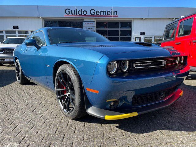 Dodge Challenger R/T 5.7 V8 HEMI Performance Plus AEC