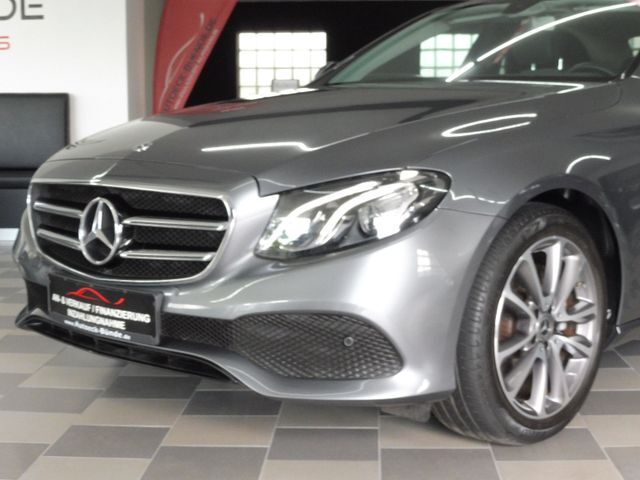 Mercedes-Benz E 200 Avantgarde GSHD/Ambi/Nigh/Widescr./Nav/AHK