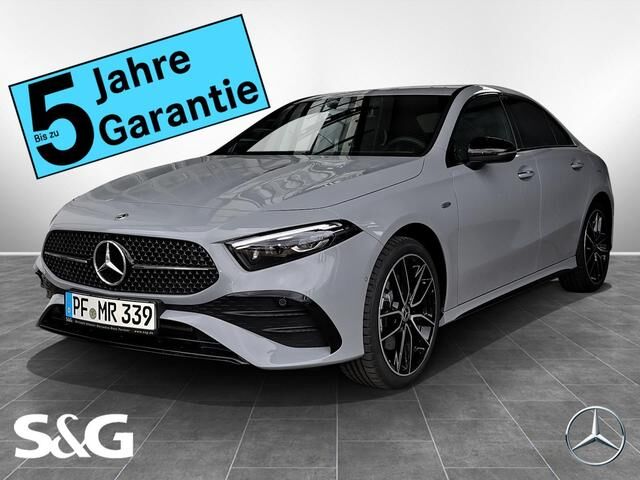 Mercedes-Benz A 250 e AMG MBUX+RüKam+M-LED+AHK+Distro+Smartph.