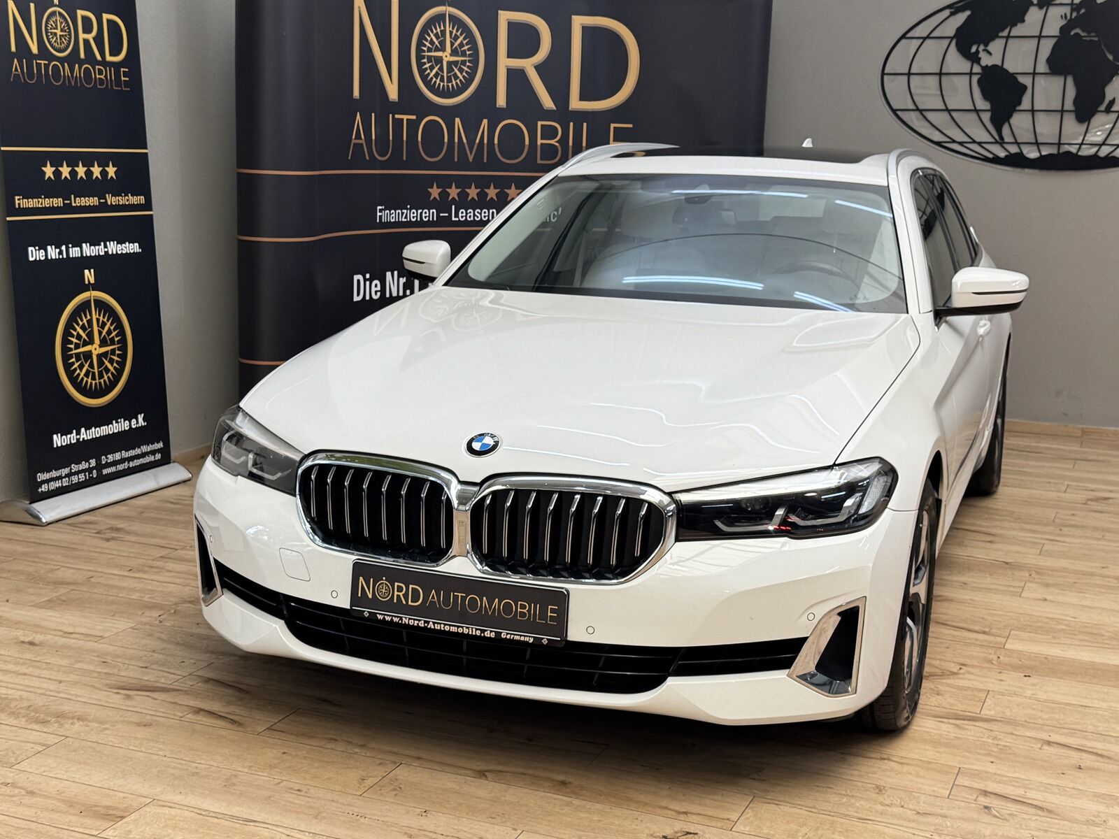 BMW 520 d Touring Luxury Line MJ2021*AHK*PANO*LIVECP