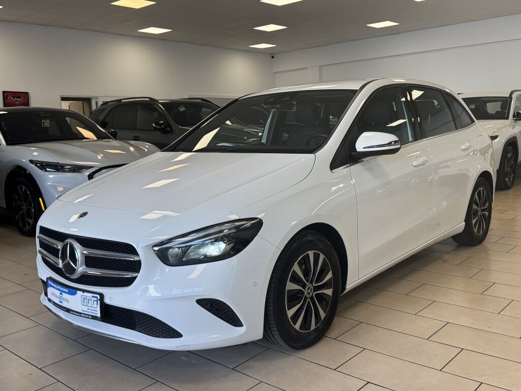 Mercedes-Benz B 200 d *Style*AHK*Navi*LED*Standheiz*PDC*Leder
