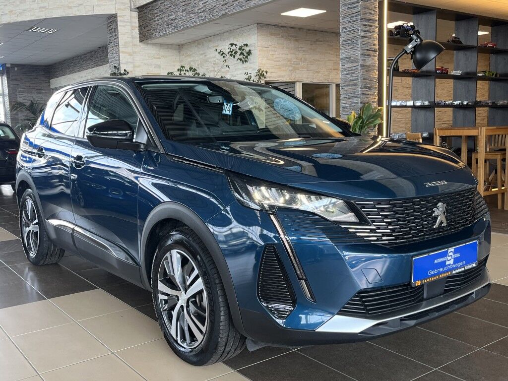 Peugeot 3008 Hybrid 225 Allure Navi dig.Cockpit LED PDC