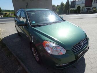 Fahrzeug HYUNDAI Accent undefined